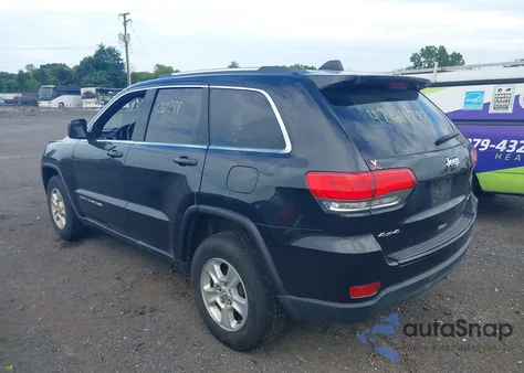 2015 Jeep Grand Cherokee Laredo z USA, uszkodzony, nr VIN 1C4RJFAG1FC660039